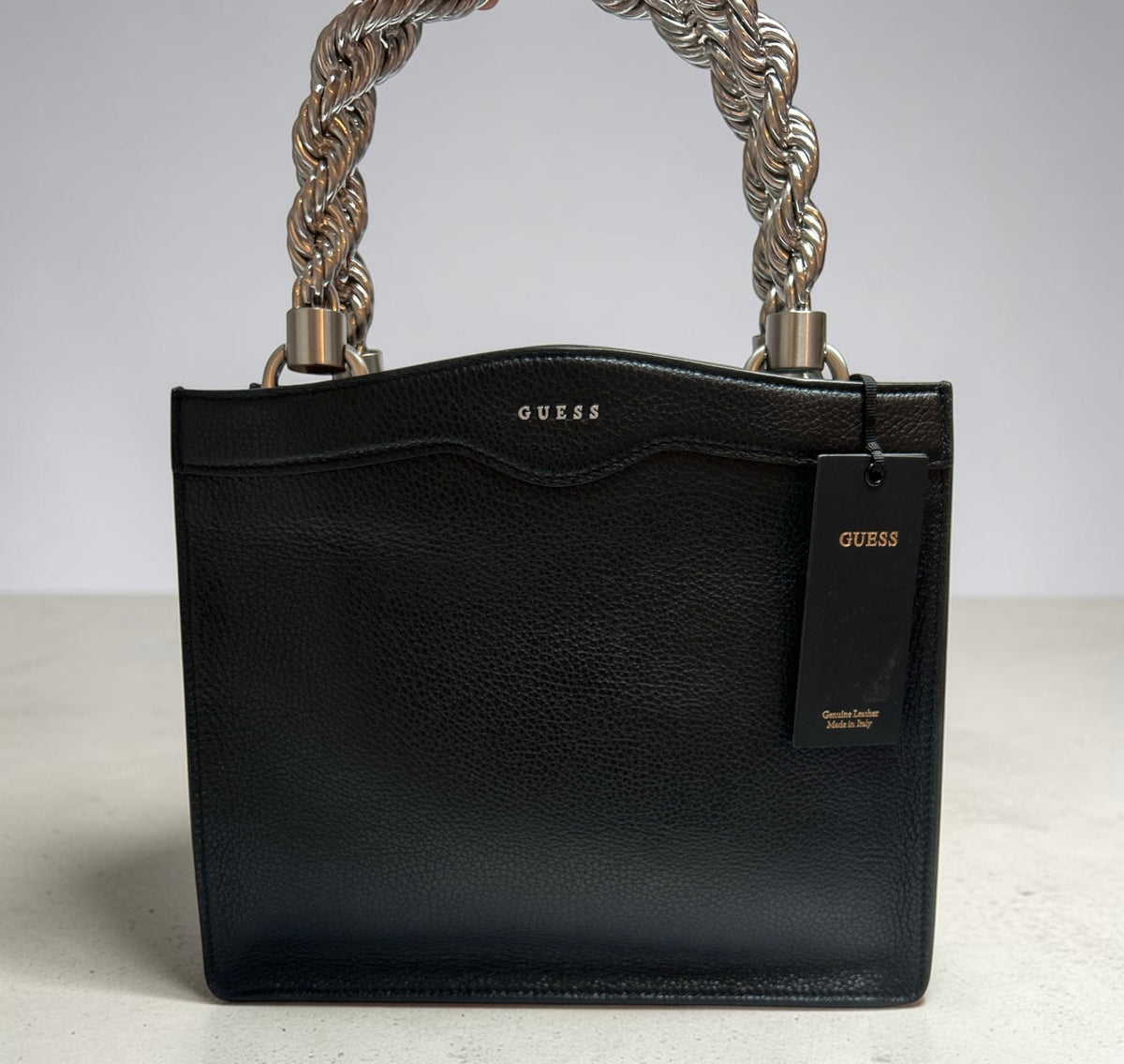 GUESS Aida Leather Handbag – Luksusowa Czarna Torebka ze Skóry Naturalnej
