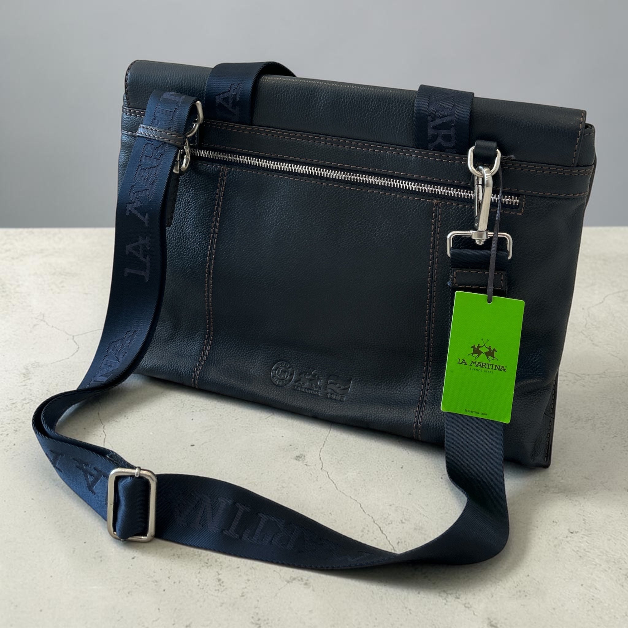 La Martina Nobleza Navy Leather Messenger Bag – Luksusowa Skórzana Torba Męska na Ramię